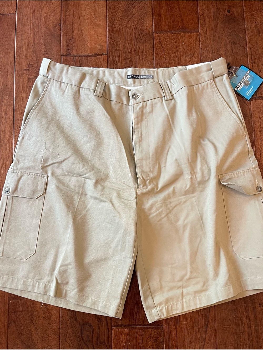 NWT George Foreman Comfort Zone Khaki Cargo Shorts - Relaxed Fit